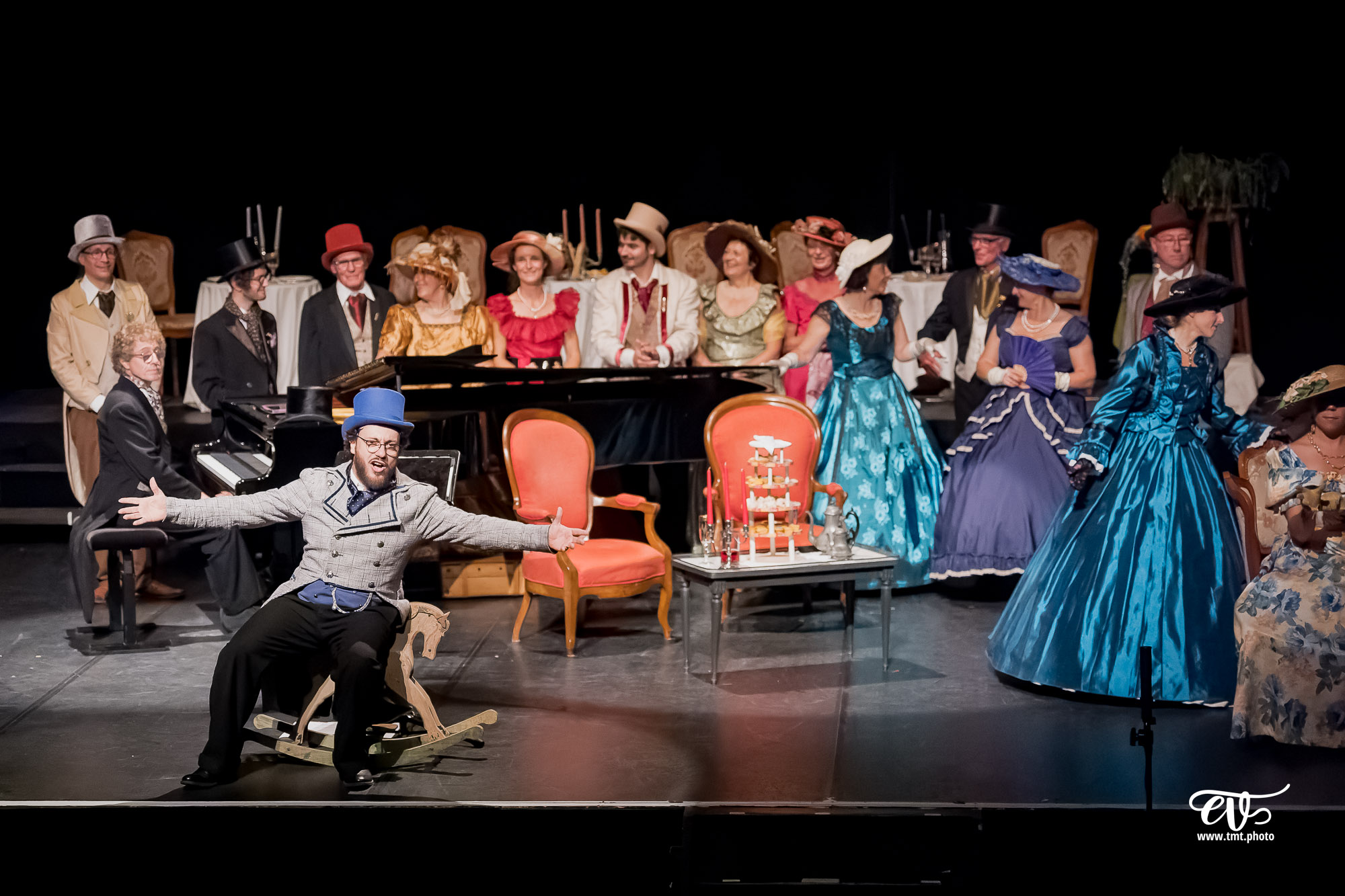 DANS LE SALON DE ROSSINI